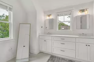 28 Grovedale Rd, Oak Bluffs, MA 02568 - Photo 27