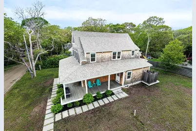 28 Groveland Road, Oak Bluffs, MA 02568 - Photo 5