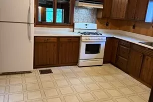 15 Academy Ave, Haverhill, MA 01835 - Photo 5
