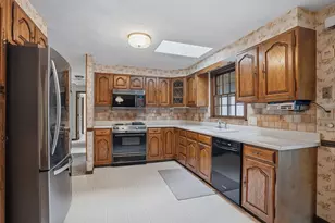 44 Tomlinson Rd, Attleboro, MA 02703 - Photo 7