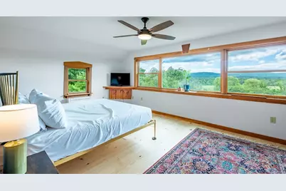 1450 S East St, Amherst, MA 01002 - Photo 11