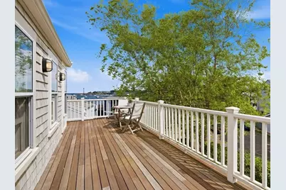 33 Franklin St, Marblehead, MA 01945 - Photo 39