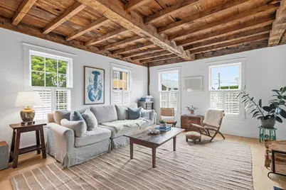 33 Franklin St, Marblehead, MA 01945 - Photo 9