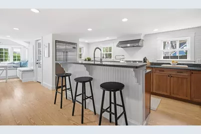 33 Franklin St, Marblehead, MA 01945 - Photo 15