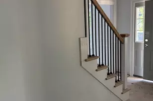 171 Burrage St, Lunenburg, MA 01462 - Photo 15