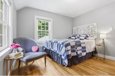 377 Pearl St, Reading, MA 01867 - Photo 9