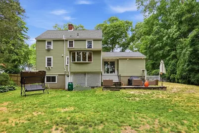 377 Pearl St, Reading, MA 01867 - Photo 15
