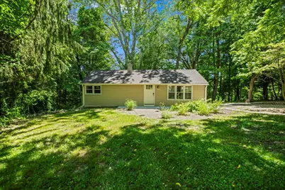 140 Highland Ave, Russell, MA 01071 - Photo 3