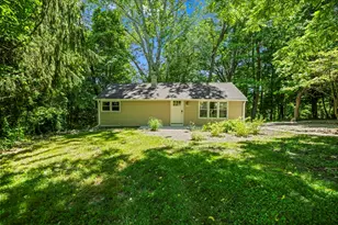 140 Highland Ave, Russell, MA 01071 - Photo 3
