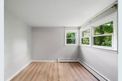 140 Highland Ave, Russell, MA 01071 - Photo 9