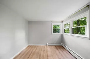 140 Highland Ave, Russell, MA 01071 - Photo 9