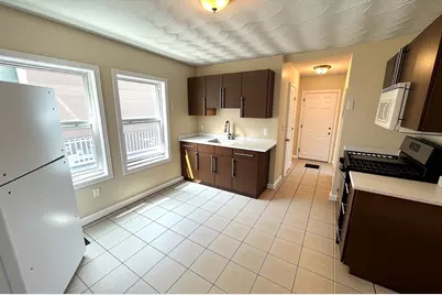 1096 North Shore Rd #1, Revere, MA 02151 - Photo 1