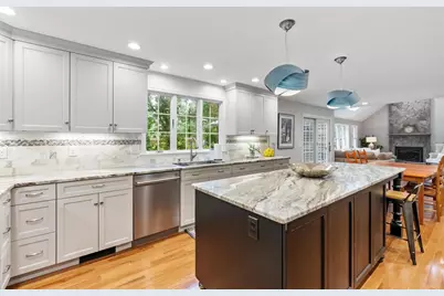24 Thestland Dr, Shrewsbury, MA 01545 - Photo 5