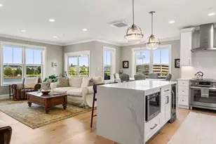 16 Franklin St, Salem, MA 01970 - Photo 7