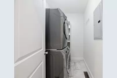 276 Princeton St #1, Boston, MA 02128 - Photo 15