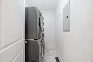 276 Princeton St, Boston, MA 02128 - Photo 15