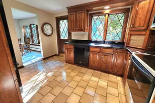 244 Lathrop St, South Hadley, MA 01075 - Photo 15