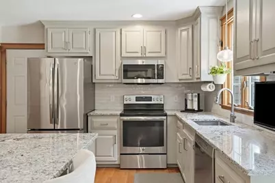 11 Tower Hill Dr, Sandwich, MA 01534 - Photo 9