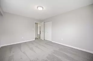 585 Revere Beach Pkwy, Revere, MA 02151 - Photo 5