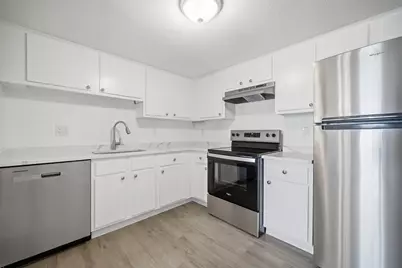 585 Revere Beach Pkwy #102, Revere, MA 02151 - Photo 3