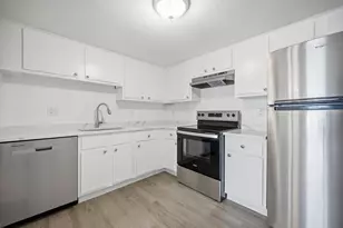 585 Revere Beach Pkwy, Revere, MA 02151 - Photo 3