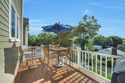 27 Beryl St, Boston, MA 02131 - Photo 15