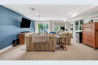 27 Beryl St, Boston, MA 02131 - Photo 27