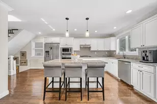 27 Beryl St, Boston, MA 02131 - Photo 13