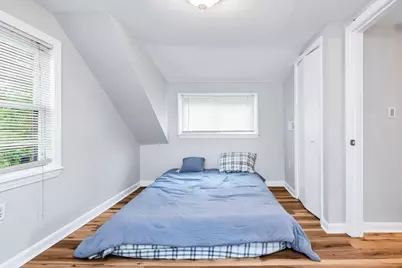 79 Lakeview Ave, Lowell, MA 01850 - Photo 7