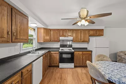 43 High St #43, Northbridge, MA 01588 - Photo 9
