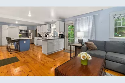 47 Bancroft Rd, Holden, MA 01520 - Photo 5