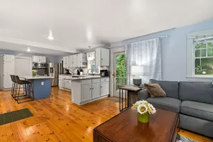 47 Bancroft Rd, Holden, MA 01520 - Photo 5