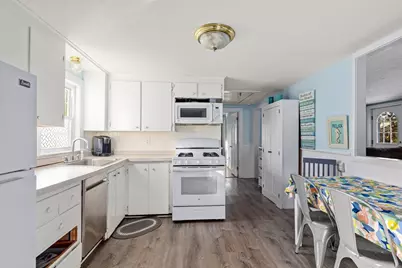 46 Pawkannawkut Dr, Yarmouth, MA 02664 - Photo 3