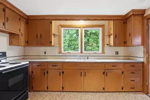 5 Seneca St, Methuen, MA 01844 - Photo 31