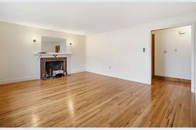 5 Seneca St, Methuen, MA 01844 - Photo 11