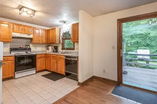 230 Staples St, Taunton, MA 02718 - Photo 9