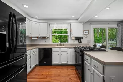 108 Marston Ave, Barnstable, MA 02647 - Photo 5