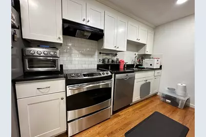5 Hallmark Gardens #6, Burlington, MA 01803 - Photo 5
