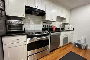 5 Hallmark Gdns, Burlington, MA 01803 - Photo 5