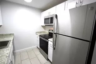 2008 Franklin Crossing Rd, Franklin, MA 02038 - Photo 3