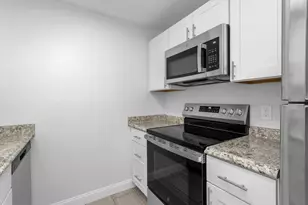 2008 Franklin Crossing Rd, Franklin, MA 02038 - Photo 7