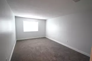 2008 Franklin Crossing Rd, Franklin, MA 02038 - Photo 13
