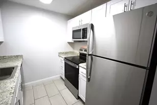 2008 Franklin Crossing Rd, Franklin, MA 02038 - Photo 3