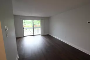 2008 Franklin Crossing Rd, Franklin, MA 02038 - Photo 9
