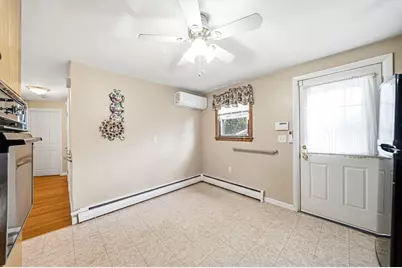 33 Fairchild Ave, Saugus, MA 01906 - Photo 11