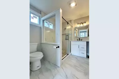 338 Sea St, Quincy, MA 02169 - Photo 13