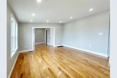 338 Sea St, Quincy, MA 02169 - Photo 11