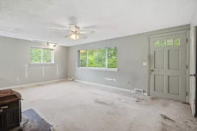 40 Maple St, Holliston, MA 01746 - Photo 5