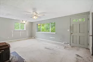 40 Maple St, Holliston, MA 01746 - Photo 5