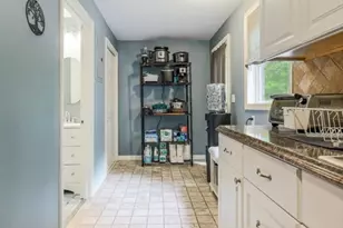 131 Elm St, Millbury, MA 01527 - Photo 9